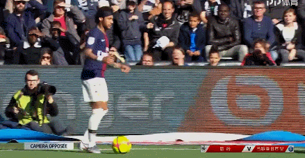 还得是法老！萨拉赫已连续5届非洲杯破门，成埃及队史首人（法老称王：萨拉赫连续五届非洲杯进球，埃及队史第一人）