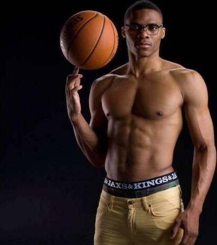 圆脸天团！邱贻可弟子太统一，被指团子主理人，本尊直言都挺圆（邱贻可弟子清一色圆脸，被封团子主理人，本人直言：确实都挺圆）