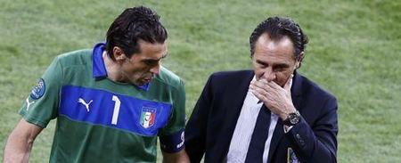 曼城备战欧冠半决赛，训练照曝光（曼城冲刺欧冠半决赛 训练画面曝光）