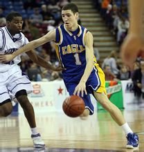 世体：热刺将久保建英列入冬窗引援名单，球员解约金6000万欧（世体：热刺将久保建英纳入冬窗引援目标，解约金为6000万欧元）