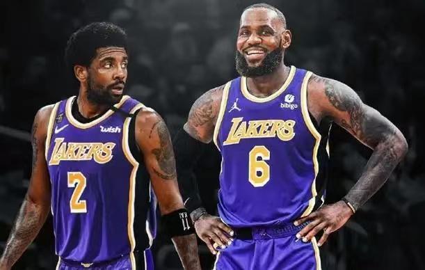 邮报：曼联将在主场提供客场比赛直播观赛服务，每场收25英镑（邮报：曼联计划在老特拉福德开放客场比赛直播观赛，单场25英镑）