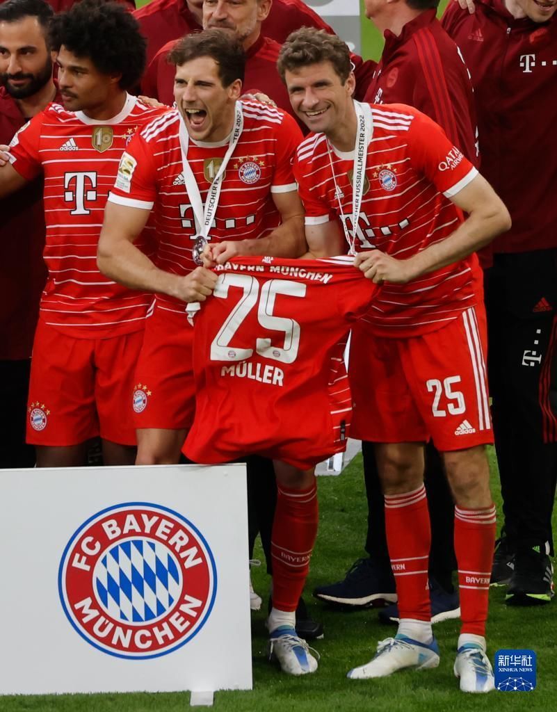 西甲战报：布坎南世界波，米考塔泽建功，黄潜2-0赫塔菲（西甲-布坎南轰世界波米考塔泽建功 黄潜2-0击败赫塔菲）