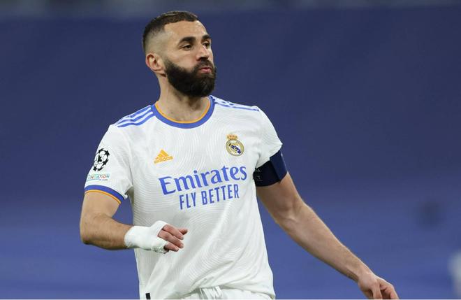 英媒：切尔西预计帕尔默即将复出，出战对阵巴萨阿森纳的比赛（英媒称切尔西预计帕尔默很快复出，将赶上与巴萨、阿森纳的比赛）