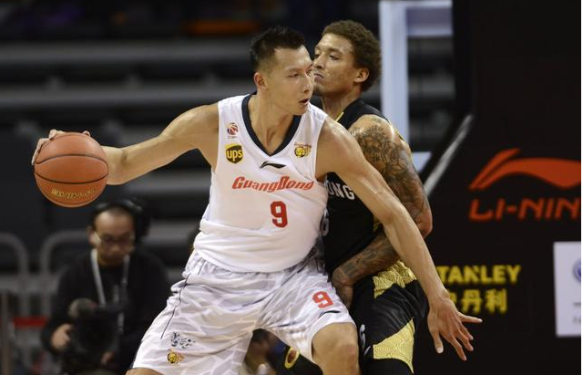 瓜帅：梅西总是做最简单的事情；想赢英超必须保持稳定（瓜迪奥拉：梅西总做最简单的选择，英超夺冠关键在于稳定）