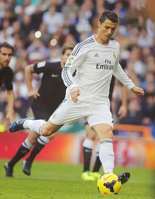 talkSPORT：曼联更衣室认为本赛季是B费在球队的最后一个赛季（据talkSPORT报道，曼联更衣室普遍认定本赛季将是B费在队的最后一季）