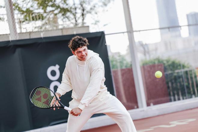 不仅受到个 不仅受到个